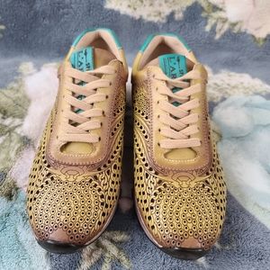 L'artiste By Spring Shoes